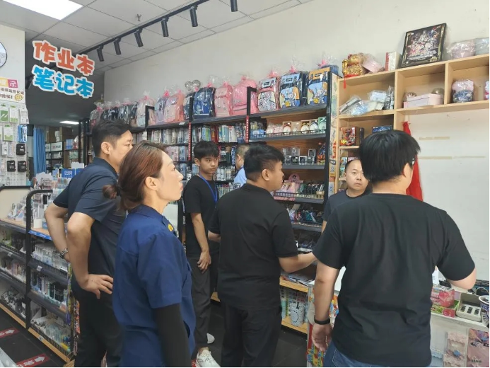 新乡高新区开展校园及周边环境综合治理专项行动，规范经营活动护航学生成长